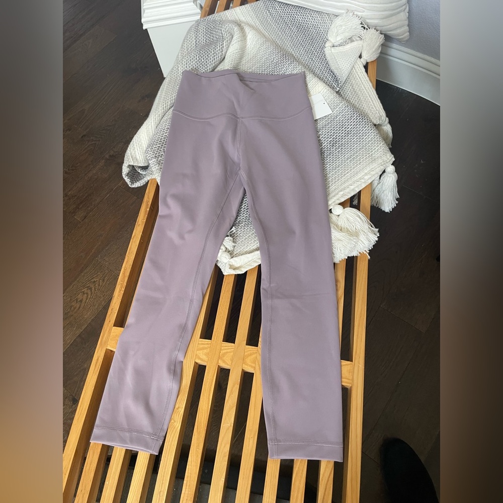 NWT - lululemon Wunder Train HR Crop 23” - lavender verbena